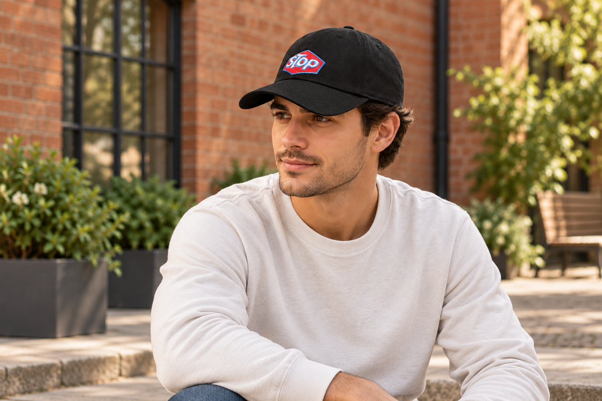 AI-generated BG editorial lifestyle: bgcap19st-black in a natural urban setting; see original product photo.